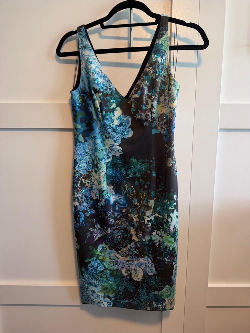 Adrianna Papell Blue and Green Floral V-Neck Midi Dress